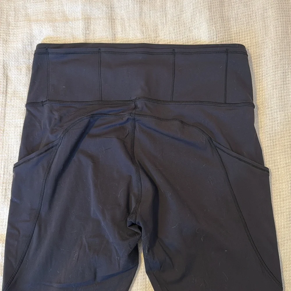Lululemon leggings size 8